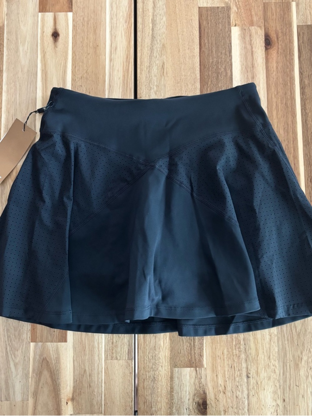 NWT Alala Rally Skort - Picture 3 of 9